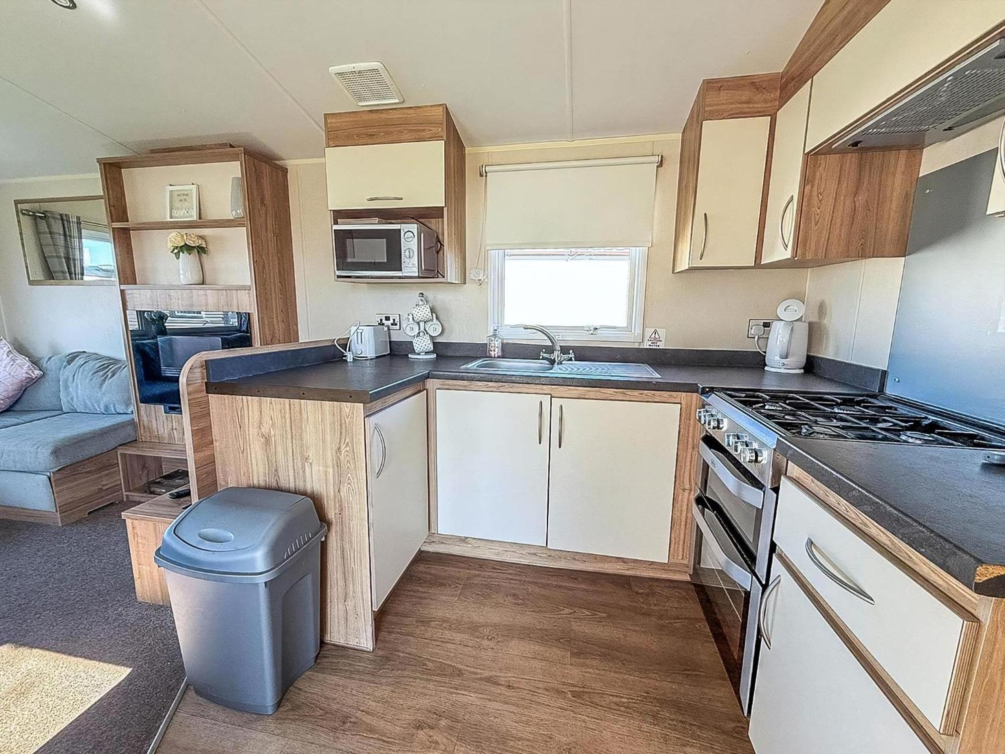 8 Berth Caravan For Hire At St Osyth Beach Ref 28047R Clacton-on-Sea Luaran gambar
