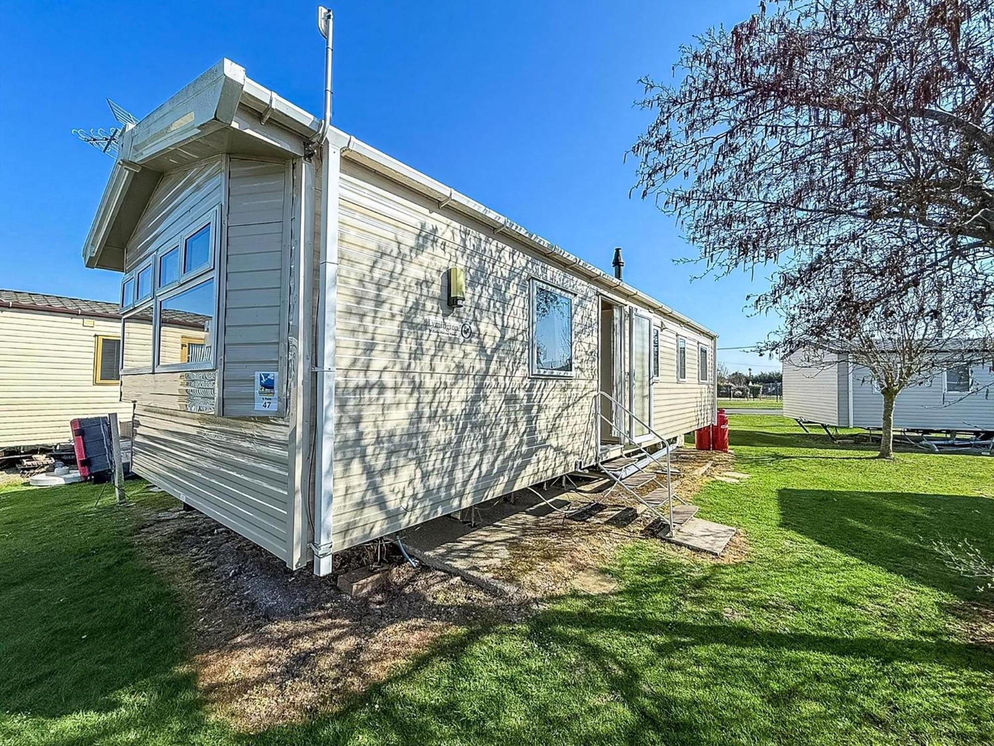 8 Berth Caravan For Hire At St Osyth Beach Ref 28047R Clacton-on-Sea Luaran gambar